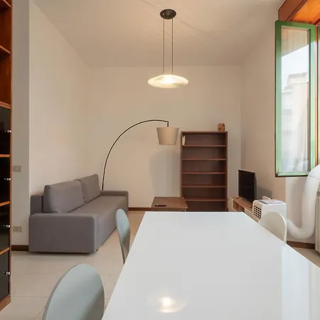 Xenia - Classical In Station Apartament Mediolan