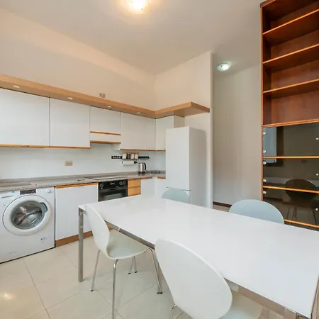 Xenia - Classical In Station Apartament