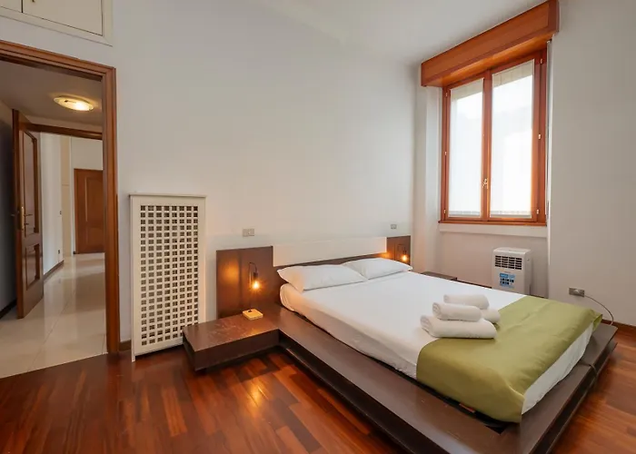 Xenia - Classical In Station Apartment Milan