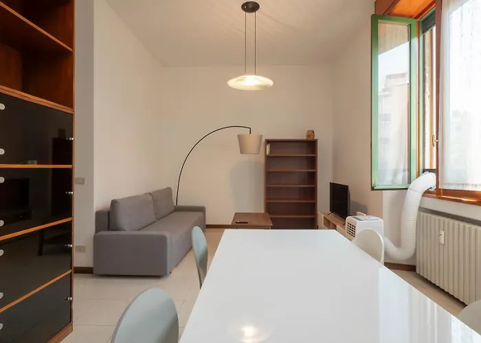 Xenia - Classical In Station Apartment Milan